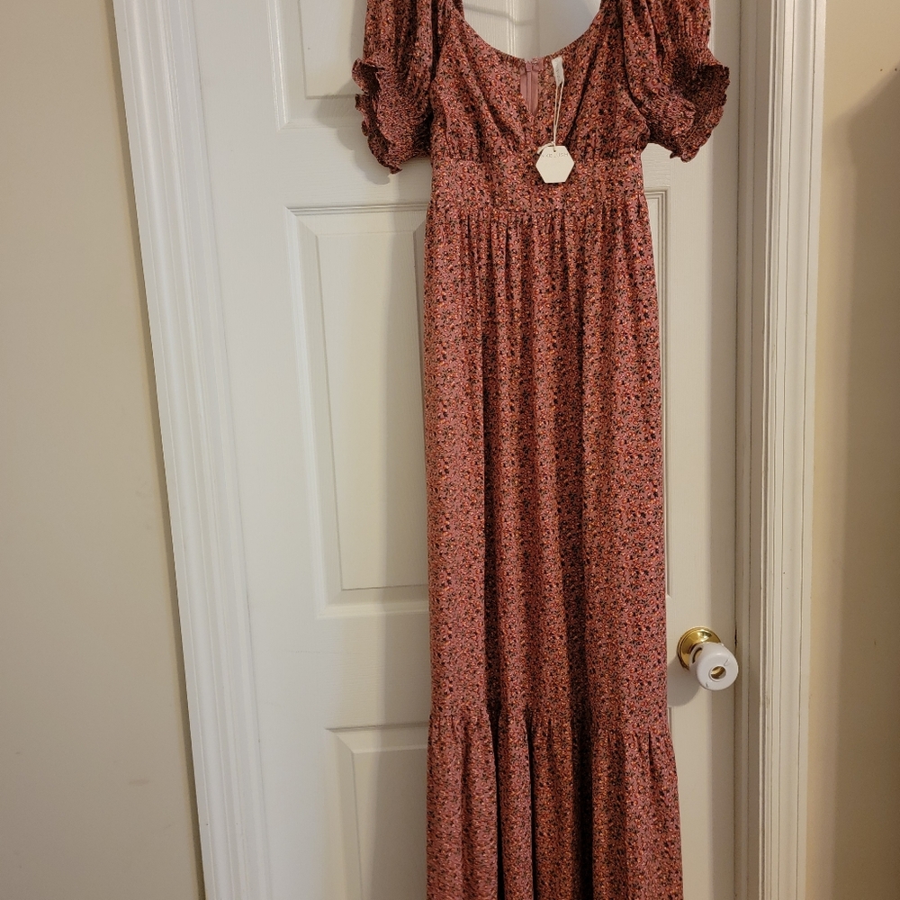 Pink floral puff sleeve maternity dress